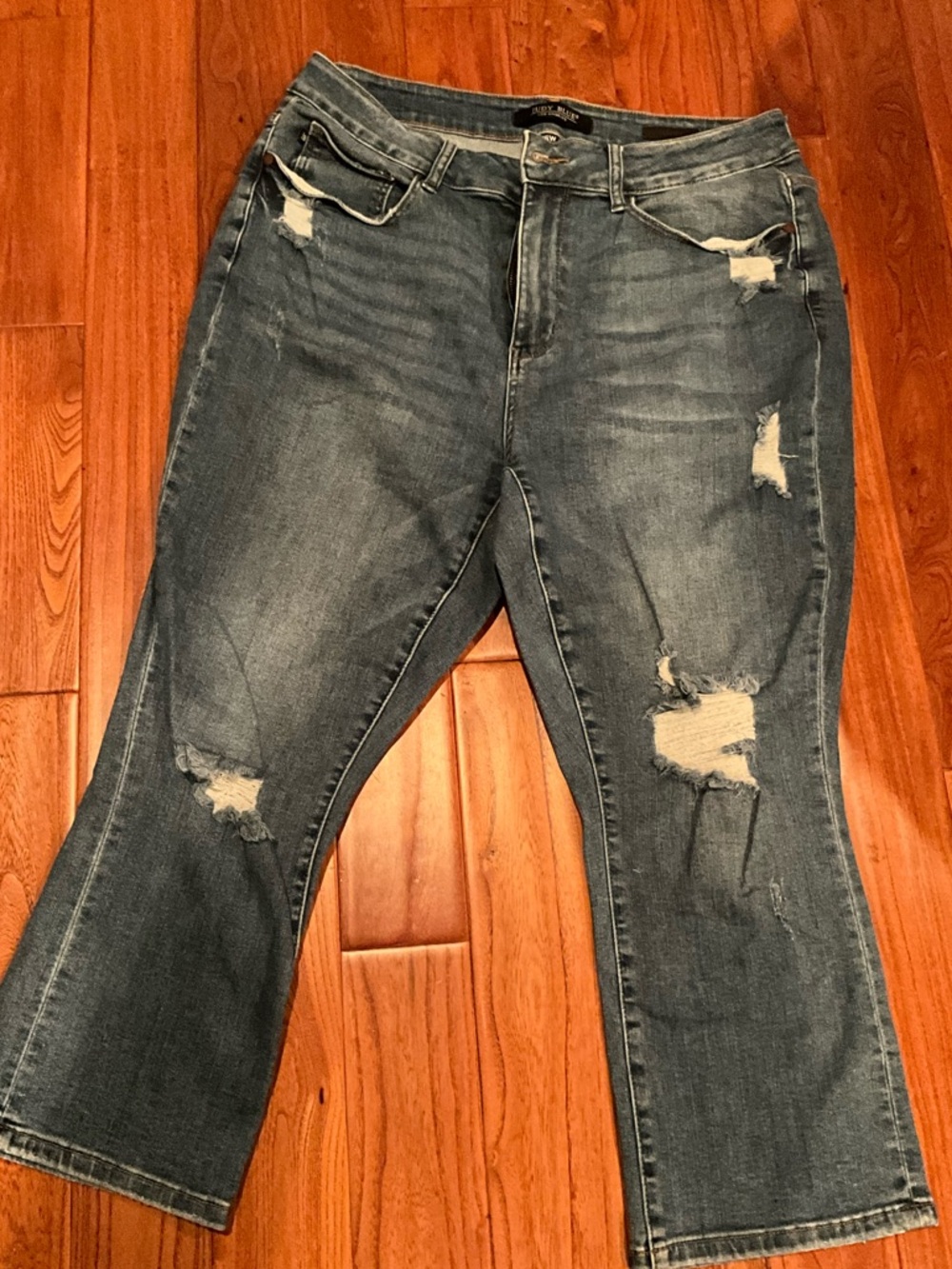 Judy Blue Distressed Midwash Denim Cropped Jeans